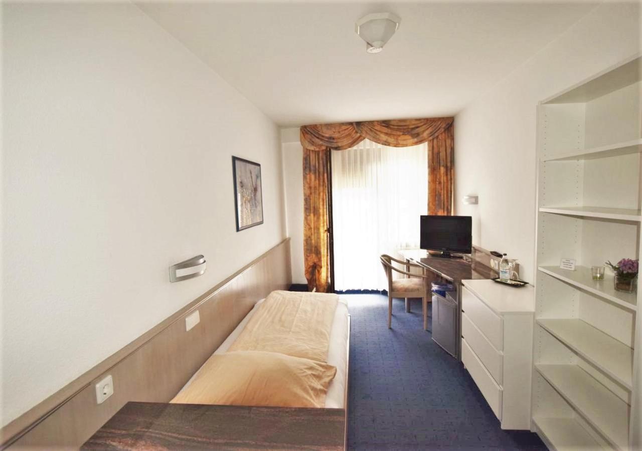 Hotel Alena - Kontaktlos Check-In Filderstadt Luaran gambar