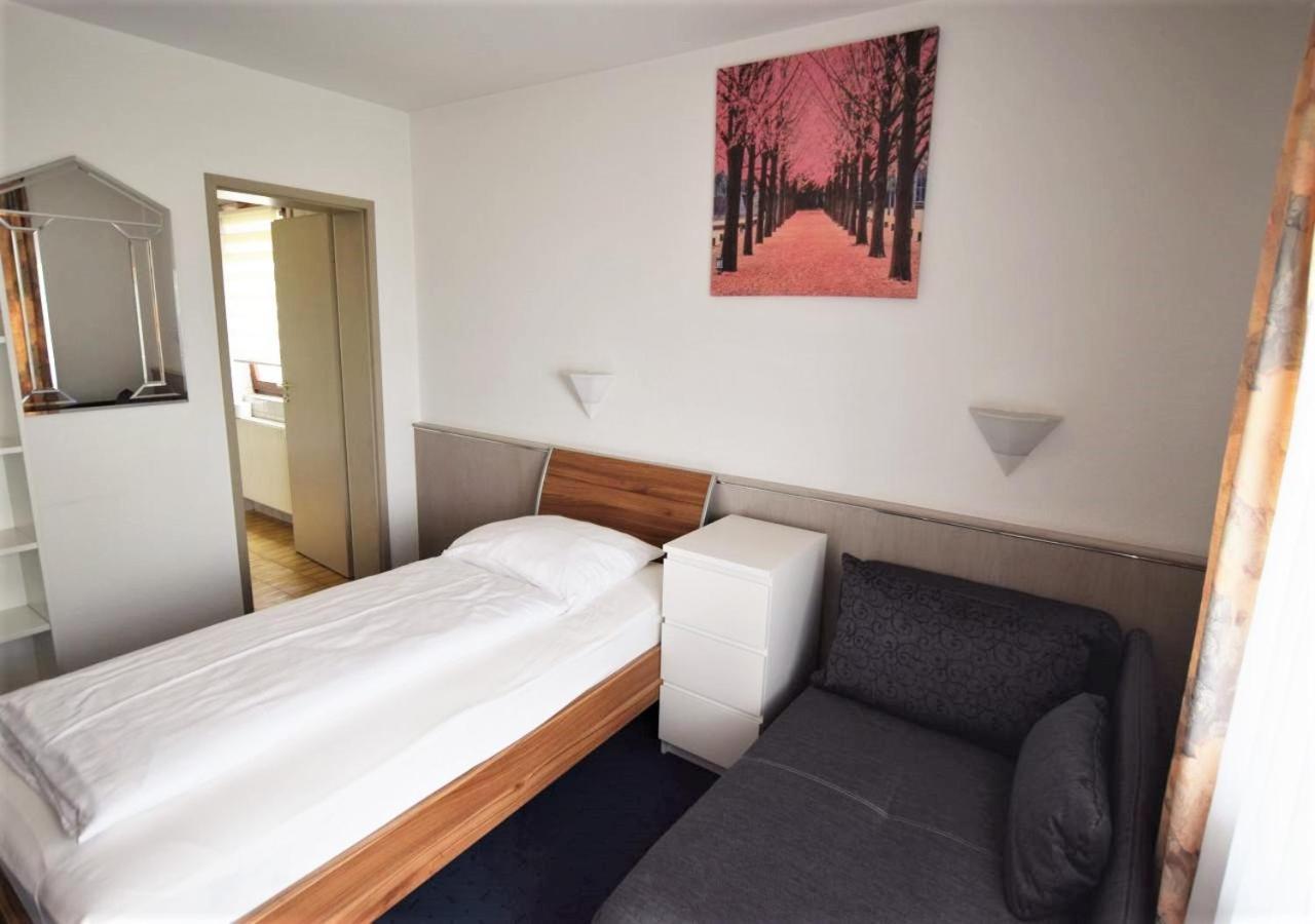 Hotel Alena - Kontaktlos Check-In Filderstadt Luaran gambar